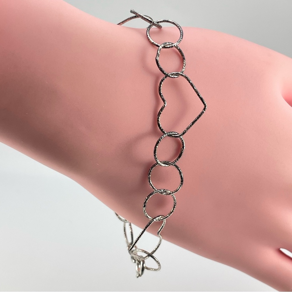 Cute Sterling Silver Heart & Circle Link Bracelet – Textured Modern Design